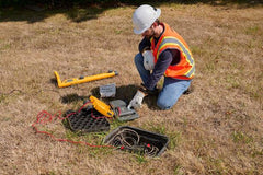 Fluke SmartTrace 2082BT Premium Underground Utility Locator Kit